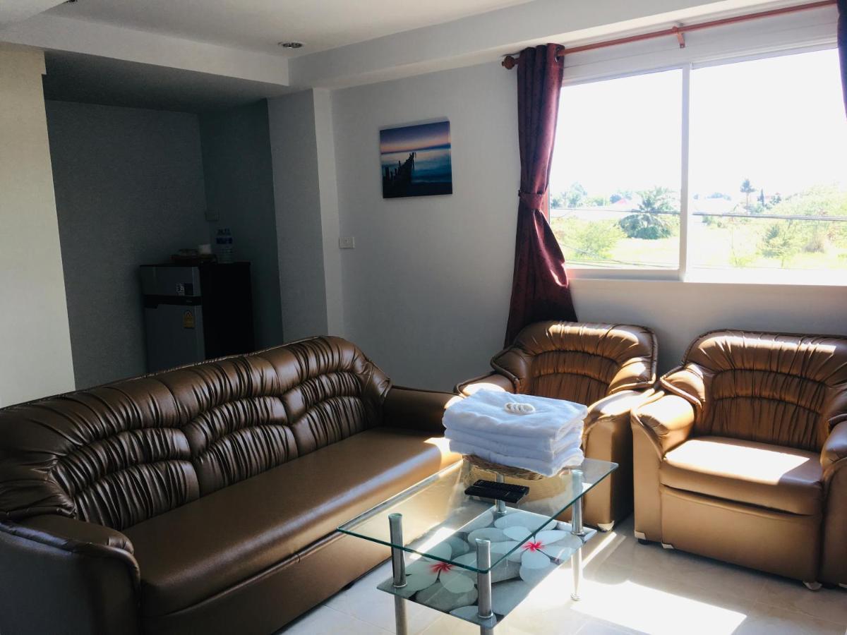 Thong Tat Serviced Apartments Hua Hin Bagian luar foto
